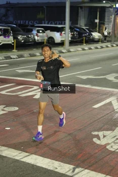 Runner Photo 4201651