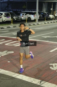 Runner Photo 4201665