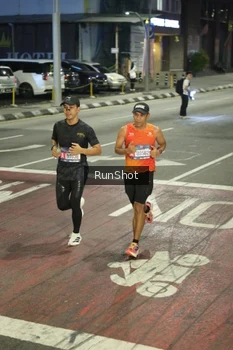 Runner Photo 4201719