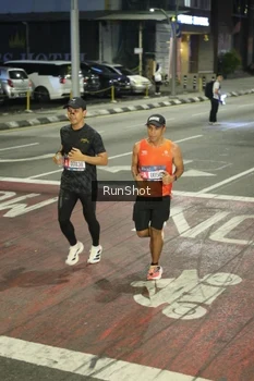 Runner Photo 4201721