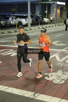 Runner Photo 4201723