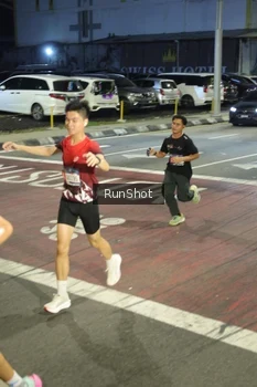 Runner Photo 4201753