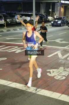 Runner Photo 4201759