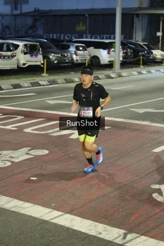 Runner Photo 4201760
