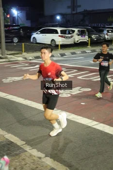 Runner Photo 4201762
