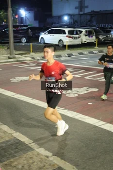Runner Photo 4201764