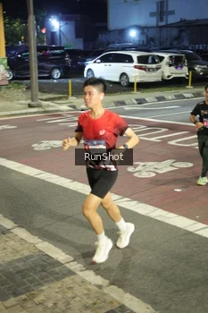 Runner Photo 4201766