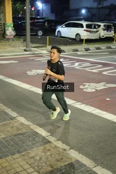 Runner Photo 4201777