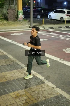 Runner Photo 4201781