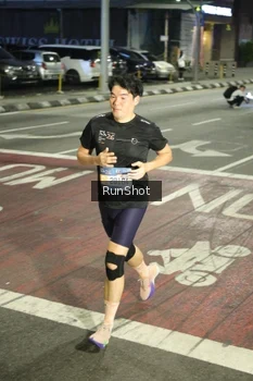 Runner Photo 4201805