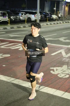 Runner Photo 4201806