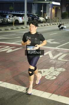 Runner Photo 4201809