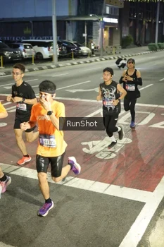Runner Photo 4201841