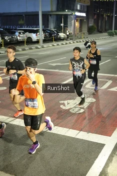 Runner Photo 4201842