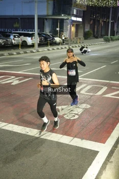 Runner Photo 4201851