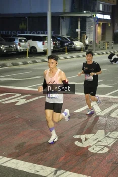 Runner Photo 4201933