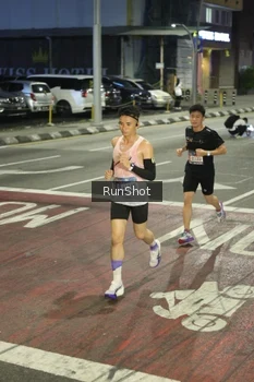 Runner Photo 4201943