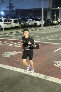 Runner Photo 4201944