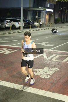 Runner Photo 4201973