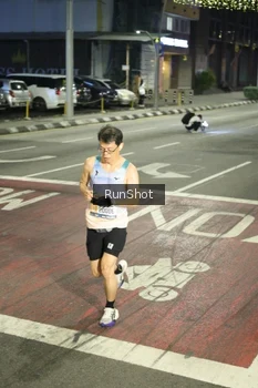 Runner Photo 4201974