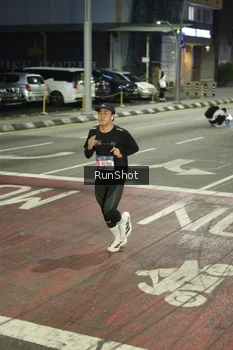 Runner Photo 4201987