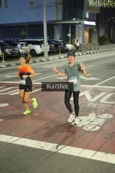 Runner Photo 4202975