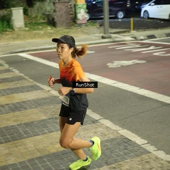 Runner Photo 4202981