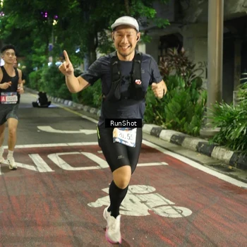 Runner Photo 4203004