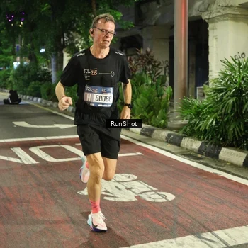 Runner Photo 4203022