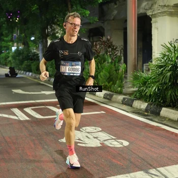 Runner Photo 4203028