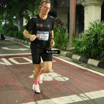 Runner Photo 4203029