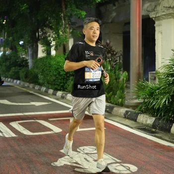 Runner Photo 4203045