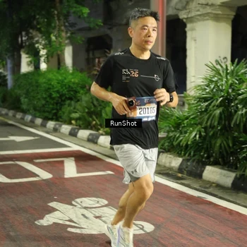 Runner Photo 4203052