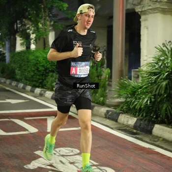 Runner Photo 4203065