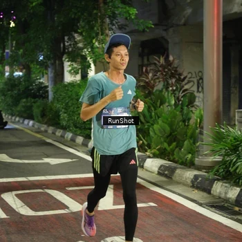 Runner Photo 4203084