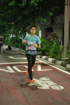 Runner Photo 4203099