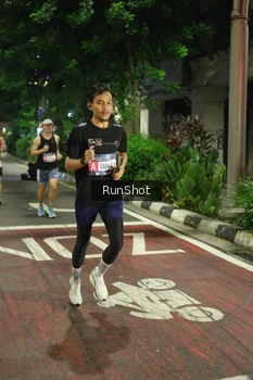 Runner Photo 4203120