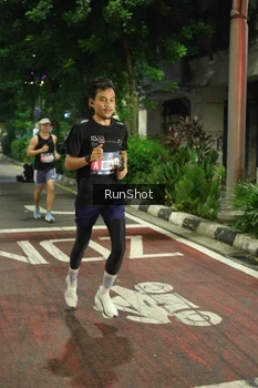 Runner Photo 4203121
