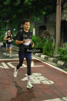 Runner Photo 4203125