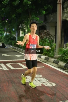 Runner Photo 4203144