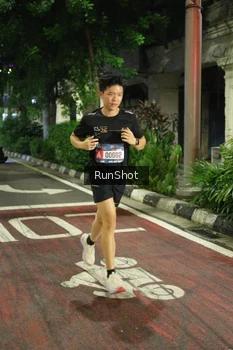Runner Photo 4203150