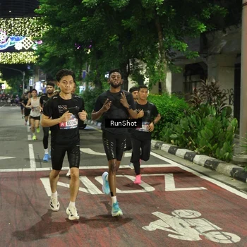 Runner Photo 4203169