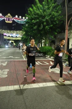 Runner Photo 4203198
