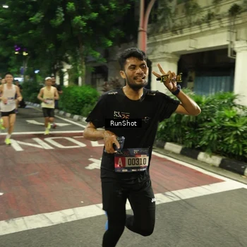 Runner Photo 4203219