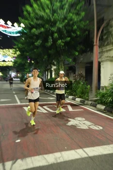 Runner Photo 4203242