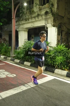 Runner Photo 4203313