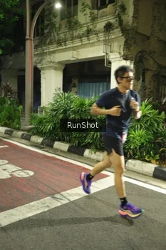 Runner Photo 4203318
