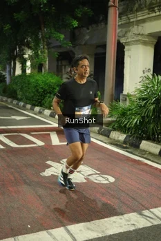 Runner Photo 4203342