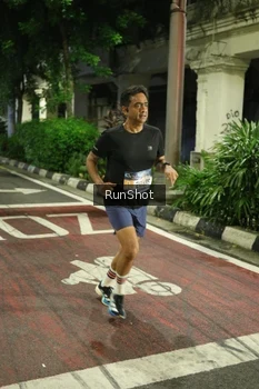 Runner Photo 4203347