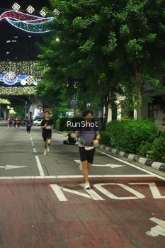 Runner Photo 4203365